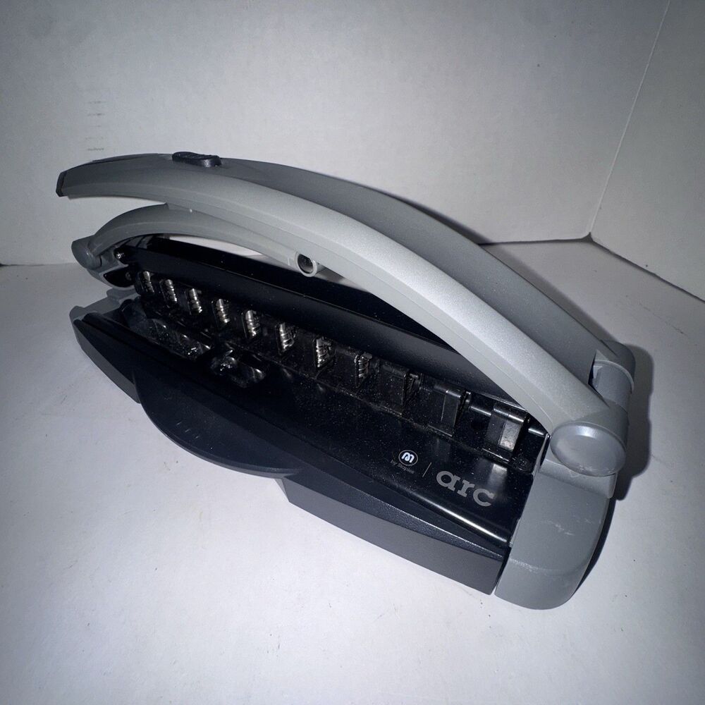 Staples ARC Desktop Paper Punch 11 Hole Discbound Notebook 8 Sheet Gray